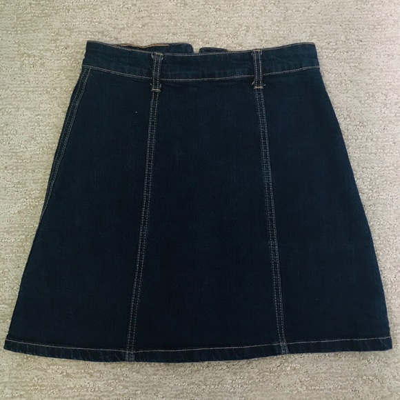 Brandy Melville Jean Skirt - Picture 4 of 4